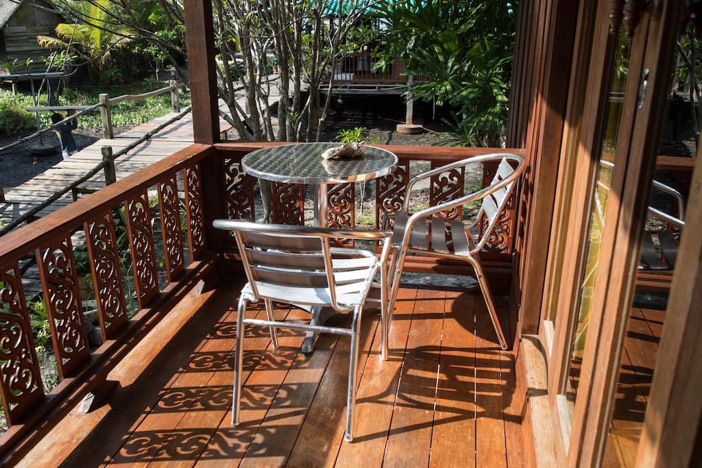 Frog Beach House Koh Phayam Room photo