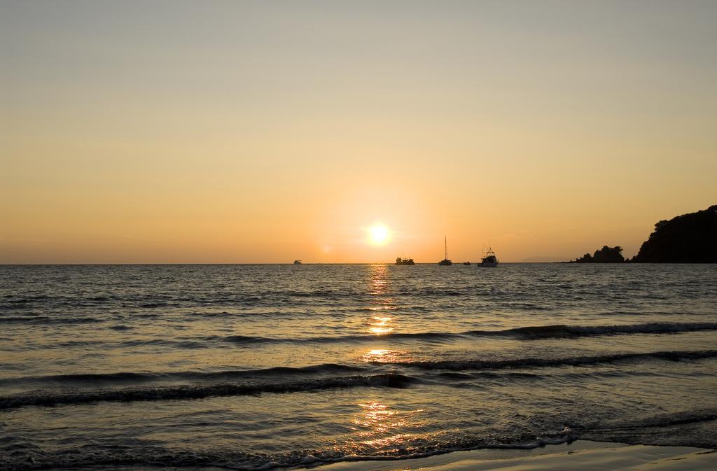 Frog Beach House Koh Phayam Exterior photo