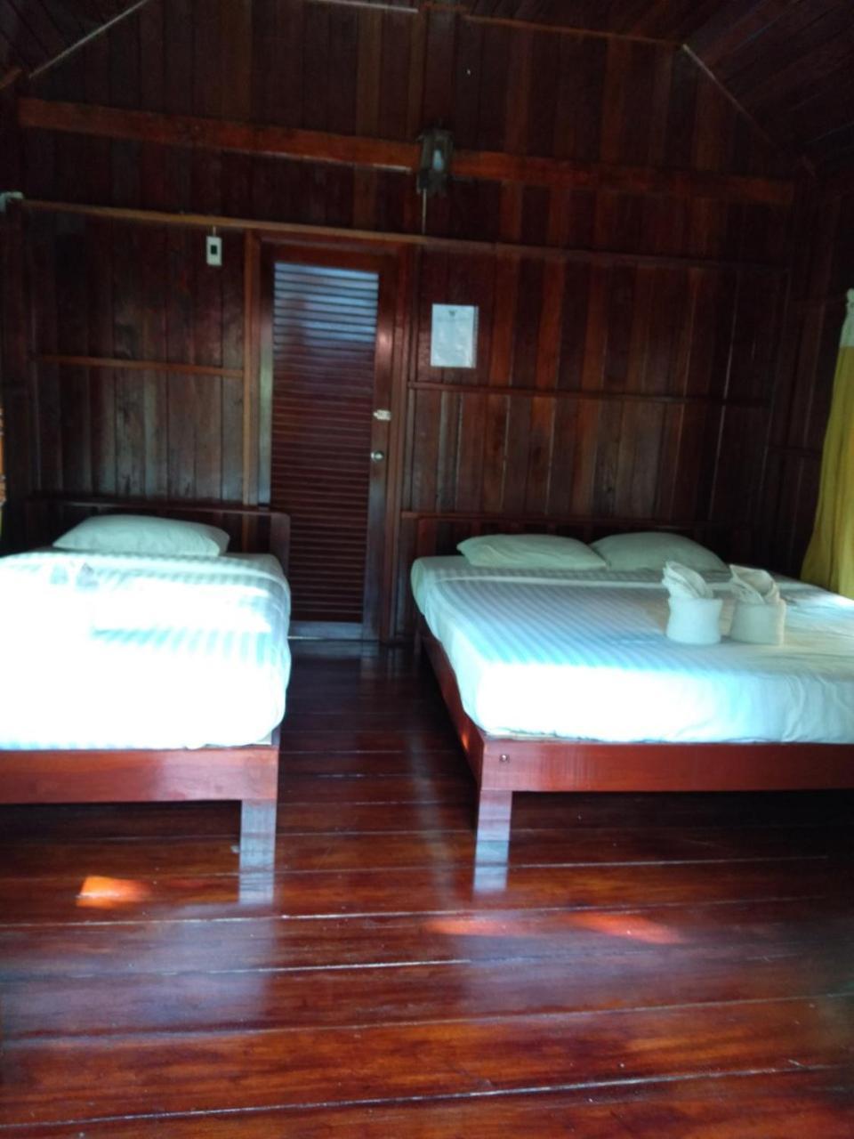 Frog Beach House Koh Phayam Exterior photo