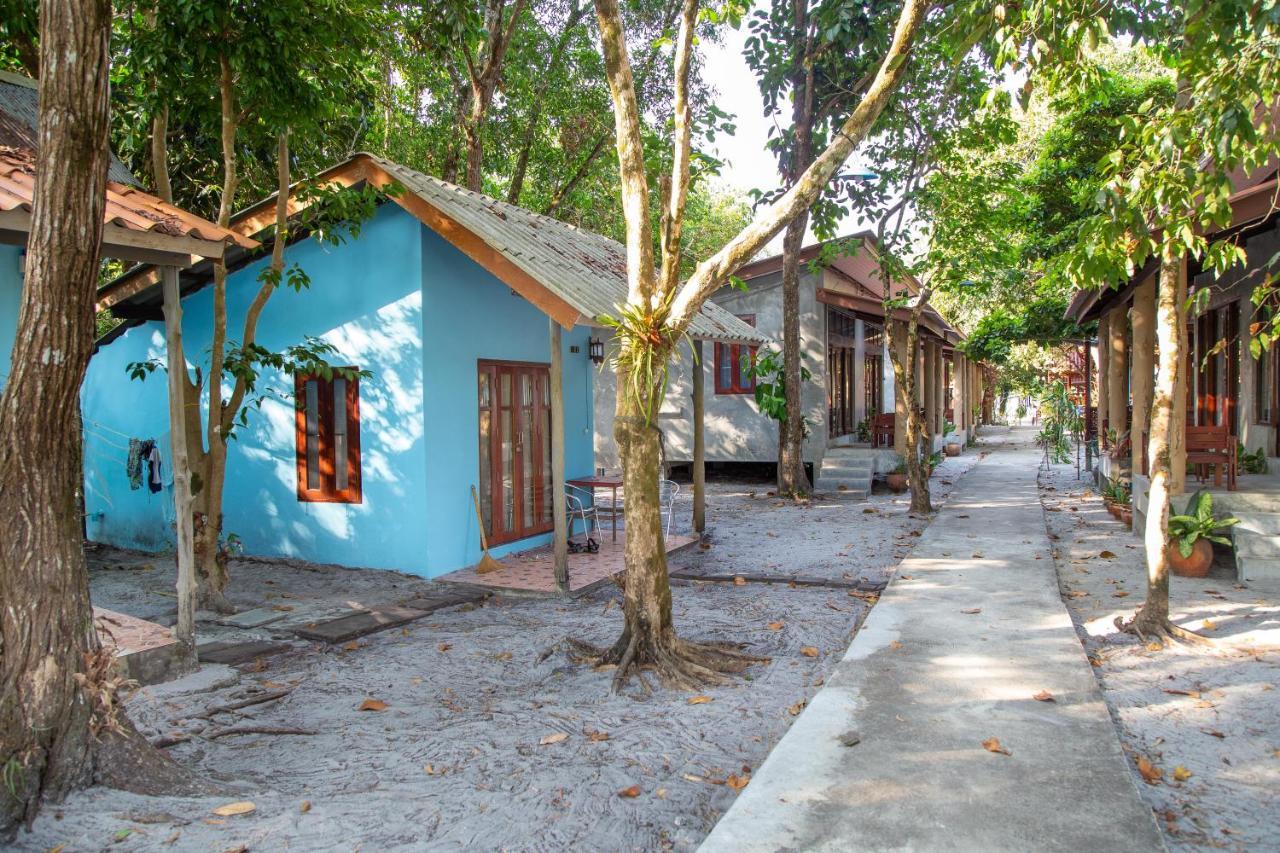 Frog Beach House Koh Phayam Exterior photo