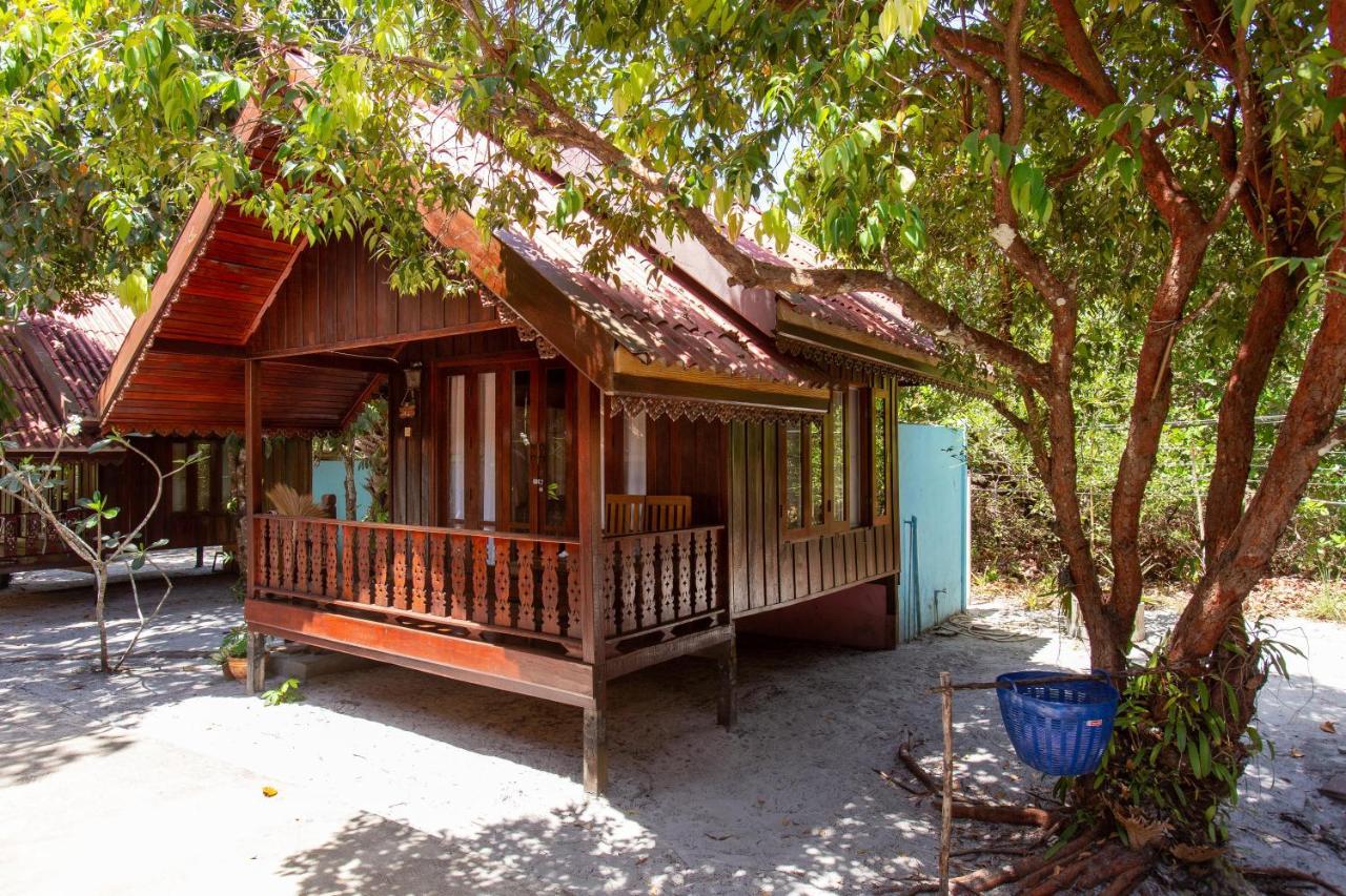 Frog Beach House Koh Phayam Exterior photo