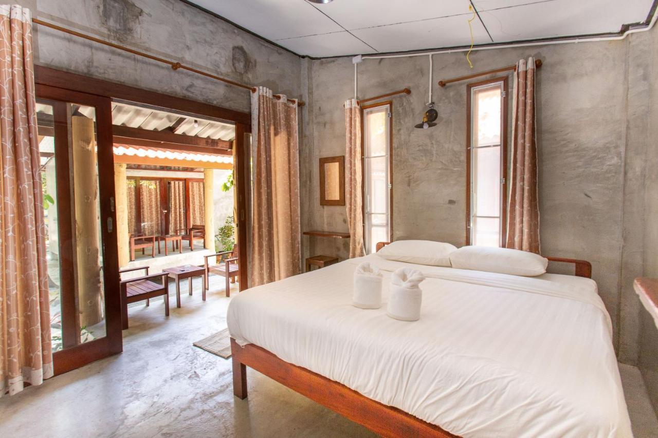Frog Beach House Koh Phayam Exterior photo